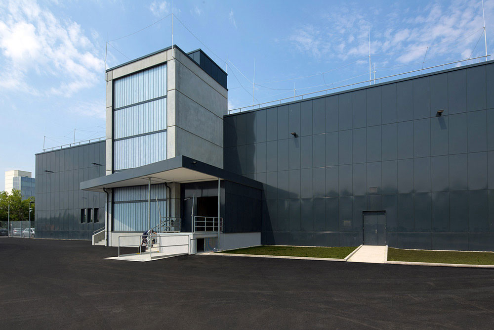 Picture Hosting Datacenter